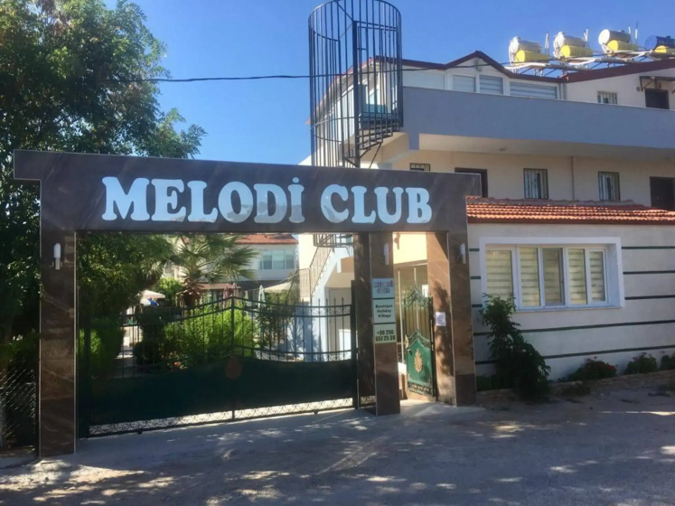 Melodi Club Hotel — отель с удобствами в Kusadasi