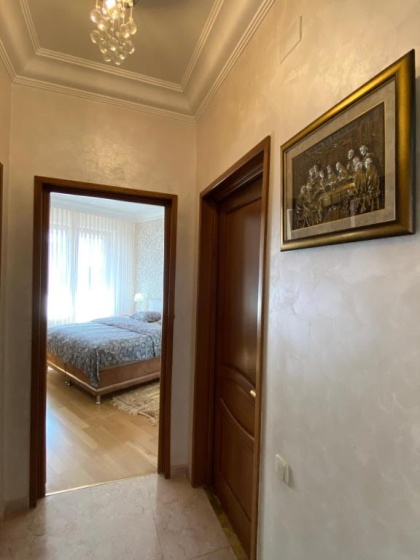 Northern Avenue, 3 bedrooms Luxury, Special Penthouse HH888 — отель с удобствами в Ереван
