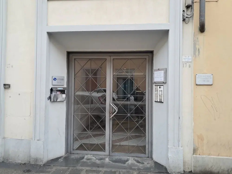 Mamo Florence - Mosse Teatro Apartment — отель с удобствами в Флоренции