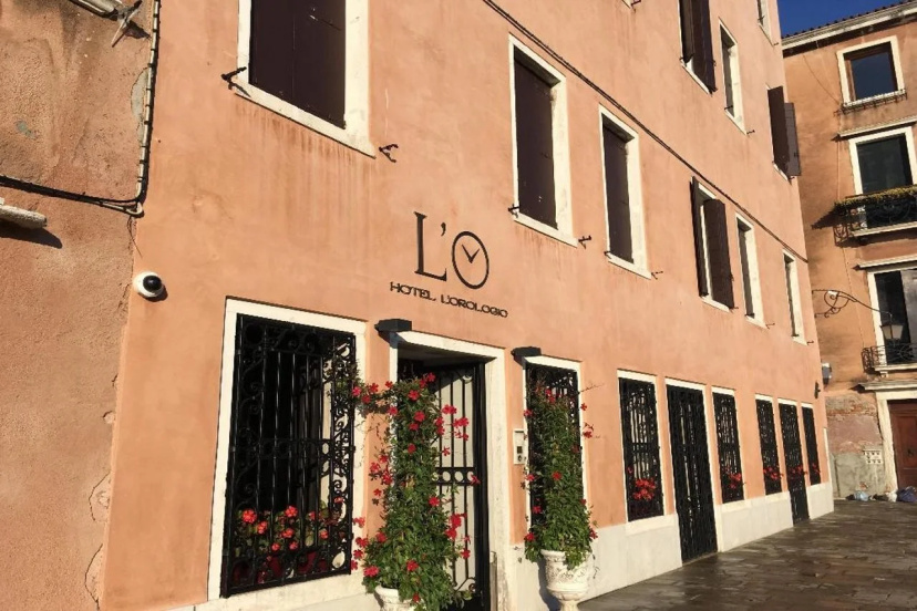 Hotel L'Orologio Venezia — отель рядом с интересными местами в Венеции