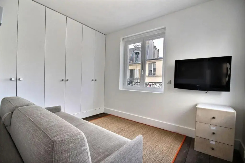 502254 - Spacious duplex apartment for 12 people near Les Halles — забронировать отель в Париже