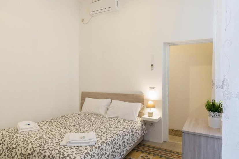 Central Apartment Navona Square — отель с удобным расположением в Риме