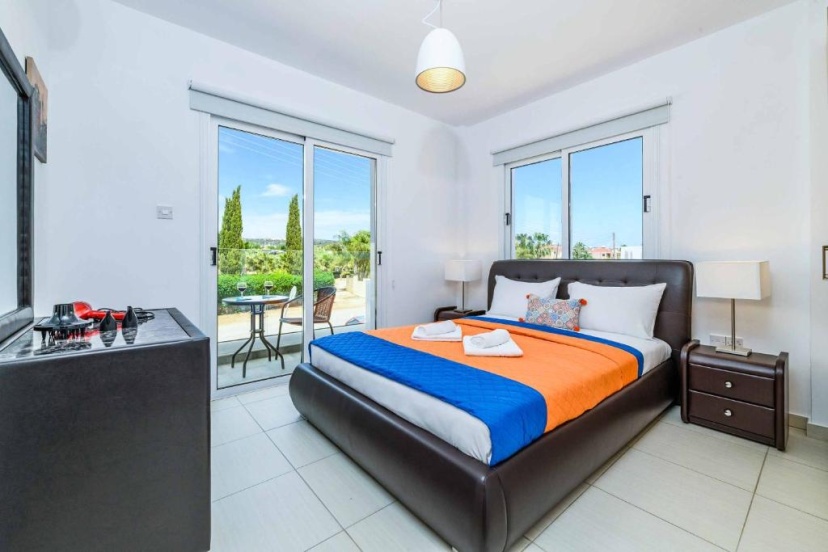 Nissini Villa 5 — отель с удобствами в Айя-Напа