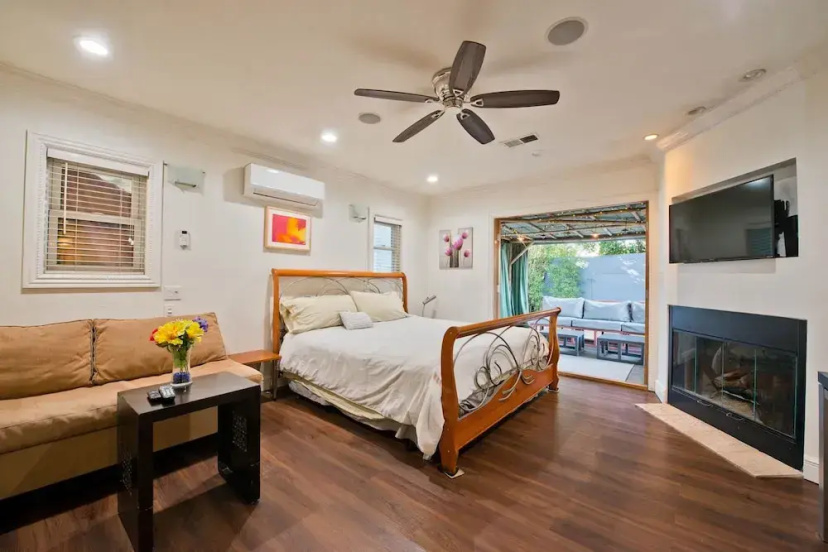 Venice Studio With Outdoor Cabana Studio Bedroom Apts by RedAwning — отель с удобным расположением в Лос-Анджелесе