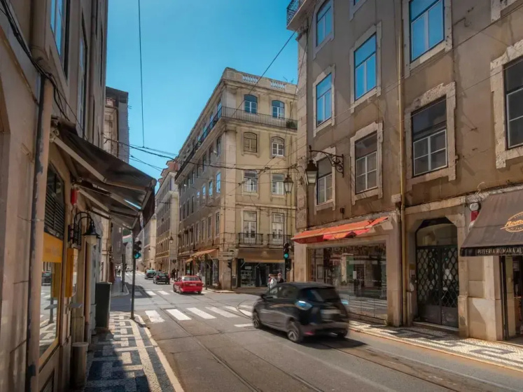 LV Premier Baixa CN1 AC Elevator Central Views — отель с удобствами в Лиссабоне
