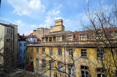 Travel & Joy Hostel — забронировать отель в Праге