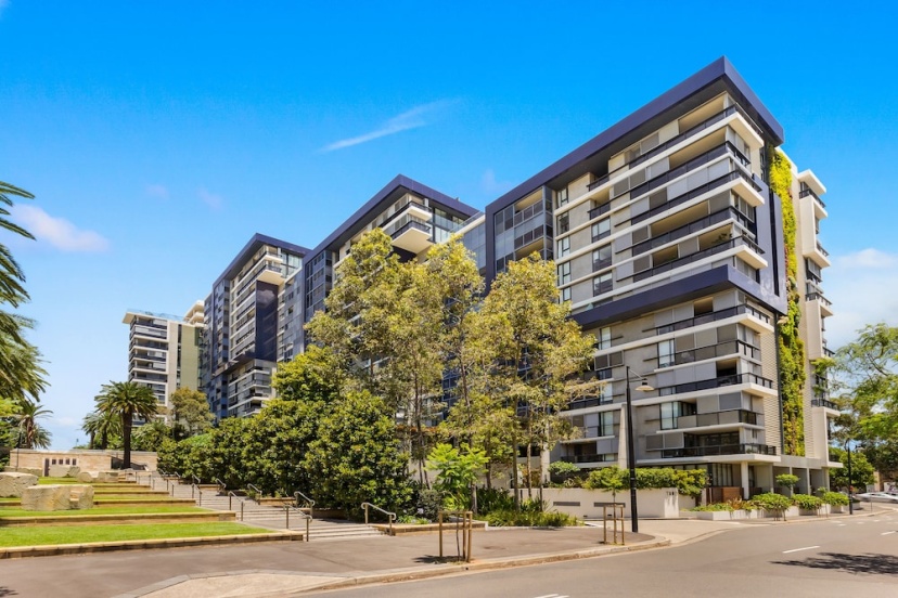 Цены на Camperdown 11 Briggs Furnished Apartment в Сиднее