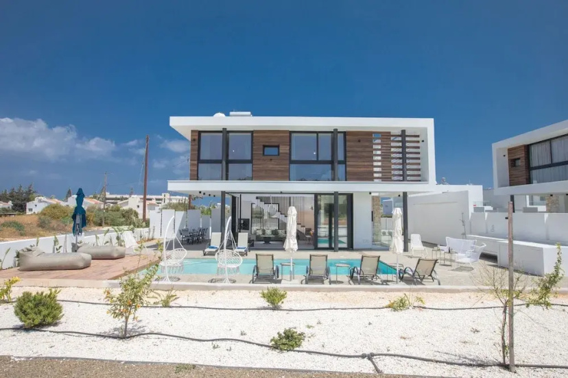 Protaras Elite Pearl Villa Ep17 — отель с удобным расположением в Протарас
