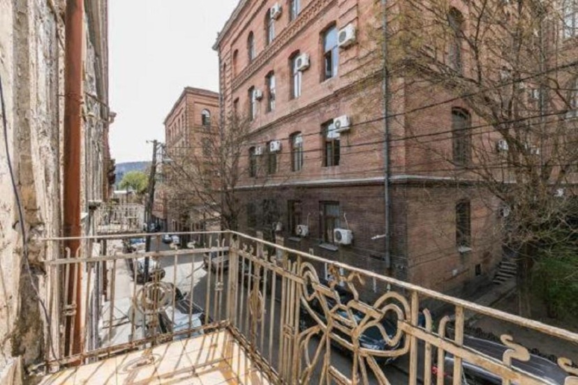 Apartment Megi in Old Tbilisi — забронировать отель в Тбилиси