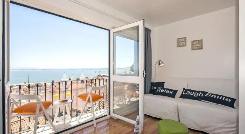 Localtraveling Portas do Sol River view — отель в Лиссабоне, Португалия