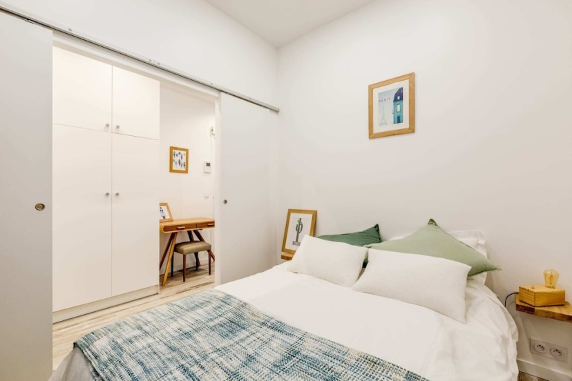 Stunning Apartment Near Eiffel Tower — забронировать отель в Париже