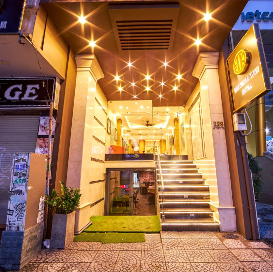 The Noble Swan Saigon 3 — отель в Хошимине, Вьетнам