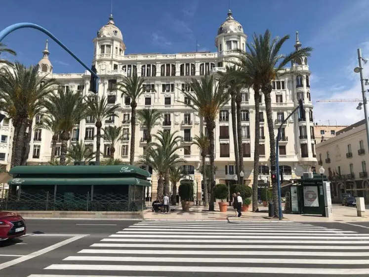 Цены на CasaTuris Plaza Nueva en el centro de Alicante A110 в Аликанте