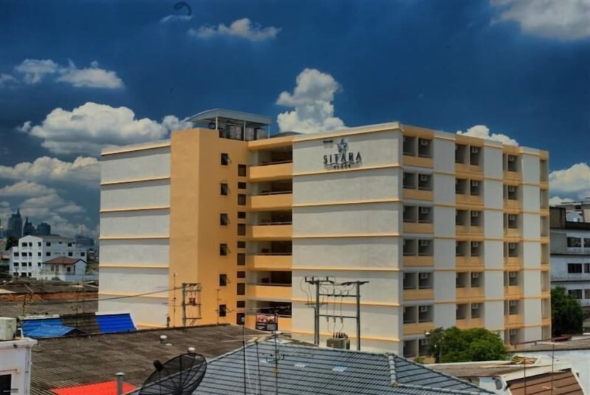 Sitara Place Apartment — забронировать отель в Бангкоке
