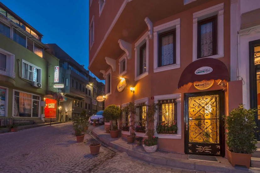 Osmanhan Hotel — забронировать отель в Стамбуле