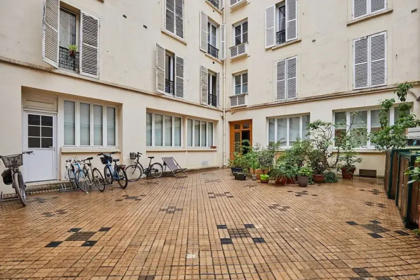 Appartement Center of Paris Montmartre — комфортный отель в Париже