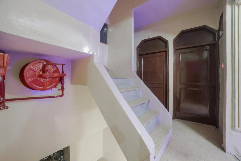 SPOT ON 69054 Anchal Guest House — комфортный отель в Дели