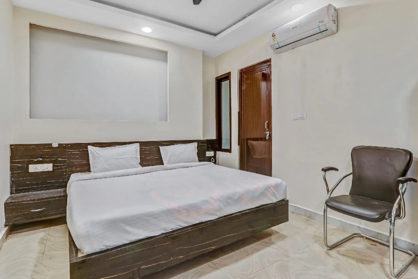 Capital O 84117 The Diamond Night Inn - Cottages_and_Houses in Λάκναου - Photo 1