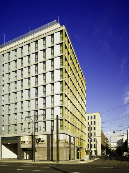 VISIONAPARTMENTS Berlin Otto-Braun-Strasse — отель с удобствами в Берлине