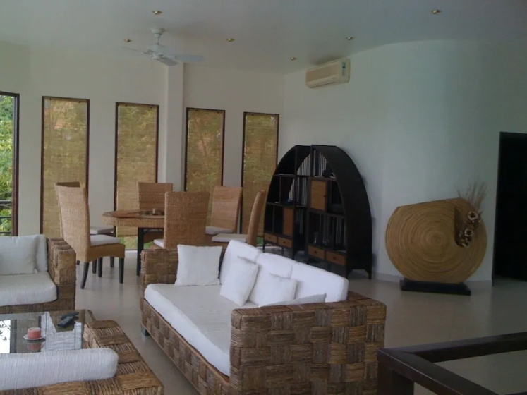 Sunrise Villa's Koh Samui- Enjoy Your Holiday — отель с удобным расположением в Кохе
