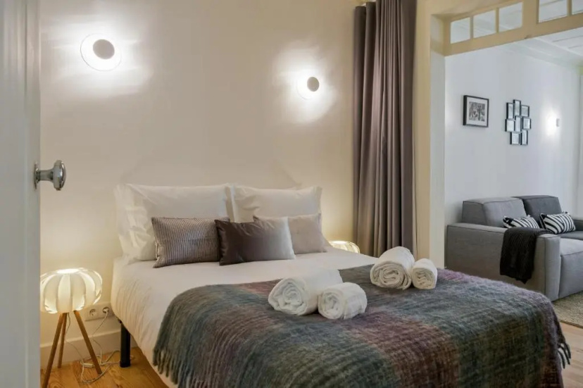 Цены на Hip Tailor Made Flat in Bairro Alto в Лиссабоне