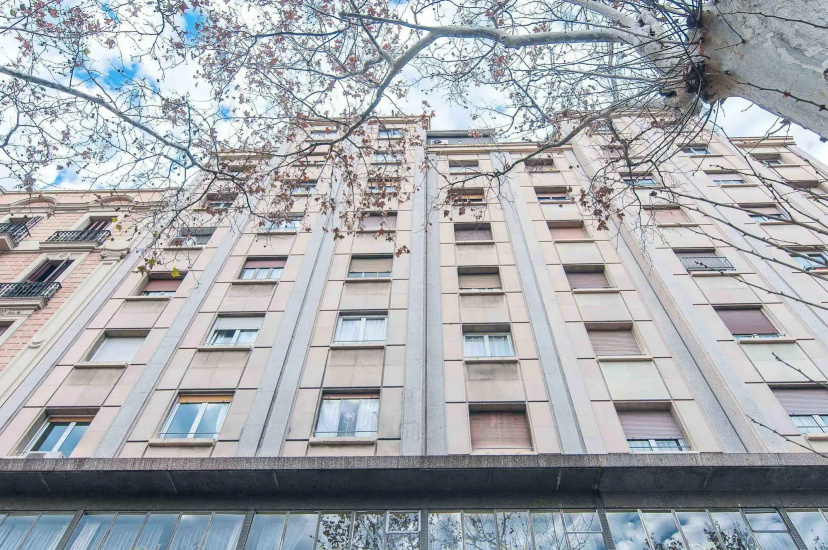 Go BCN Apartments Gran Via — отель с удобным расположением в Барселоне