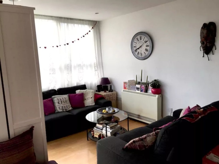 Large 1 Bedroom Flat Near Brixton — забронировать отель в Лондоне
