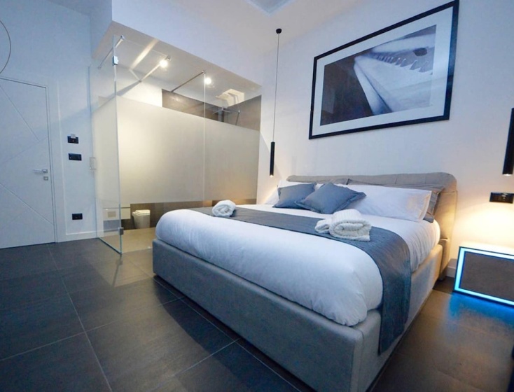 Цены на Apartment With 3 Bedrooms In Napoli, With Balcony And Wifi - 5 Km From The Beach в Неаполе