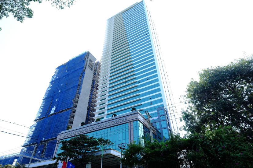 Sunrise Ocean View Apartment — отель с удобствами в Нячанге