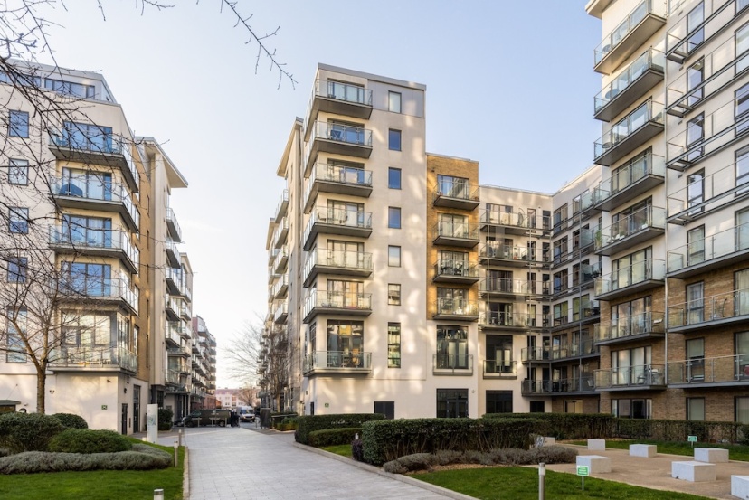 Цены на Beautiful Bow Apartment в Лондоне