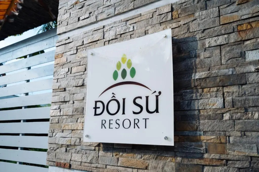 Đồi Sứ VILLA — забронировать отель в Хошимине