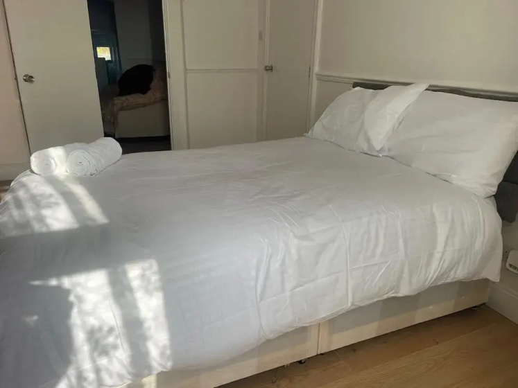 Cosy Croydon Apartment With 2 Bedrooms — отель с удобствами в Лондоне