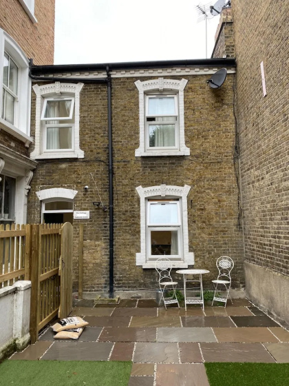 Цены на 1 Bed House in Sheperds Bush в Лондоне
