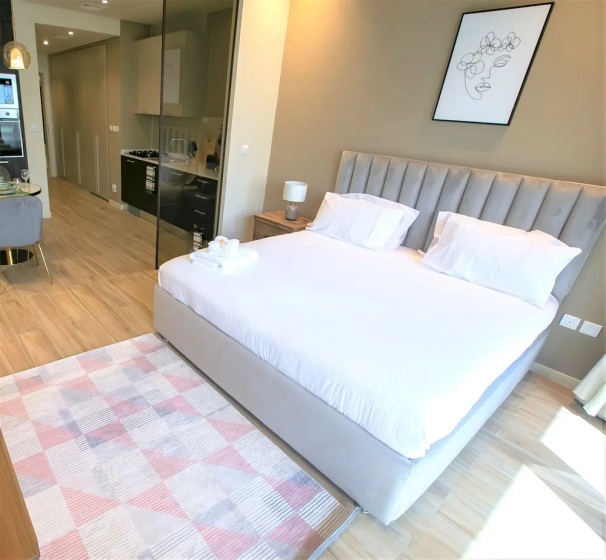 Cozy Studio With Balcony Park View - Hotel in ดูไบ - Photo 1