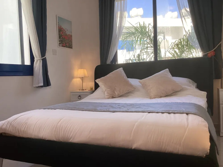 Paphos Holiday Apartments Pool View Apartment 3 — отель в Пафос, Кипр