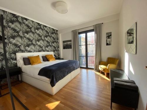 Quo I Plaza Del Ayuntamiento Apartament — отель с удобствами в Аликанте