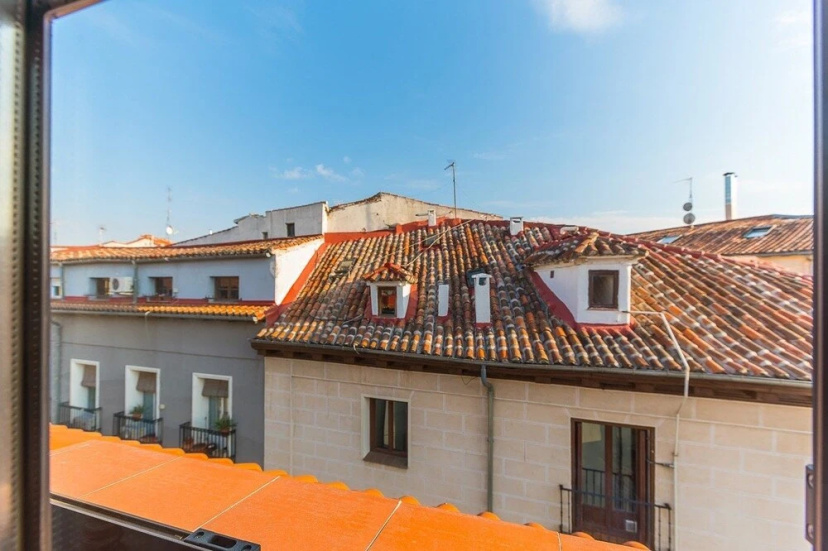 Home Club San Joaquín — отель с удобствами в Мадриде