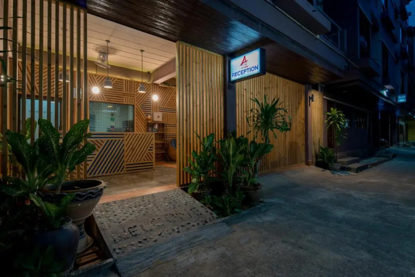 Amarin Hotel Patong 3 — отель в Патонг, Таиланд