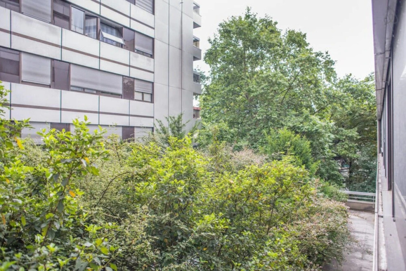 Renovated Flat 2 Minutes From the Champs-elysees — отзывы гостей и цены
