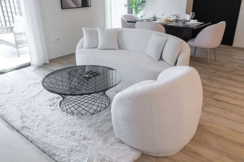 Elegant 1-bedroom Apartment for 2 Near to Burj Khalifa — отель с удобным расположением в Дубае