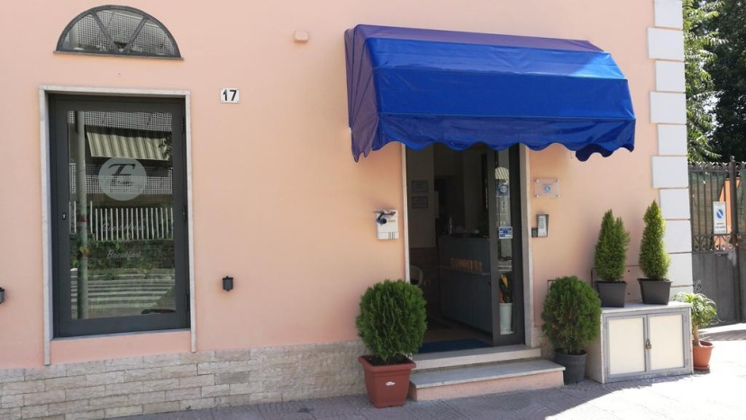 Цены на Eroom42 Guest House в Риме