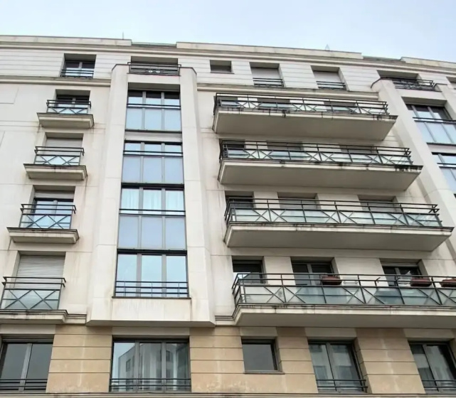 1607 Brancion — забронировать отель в Париже