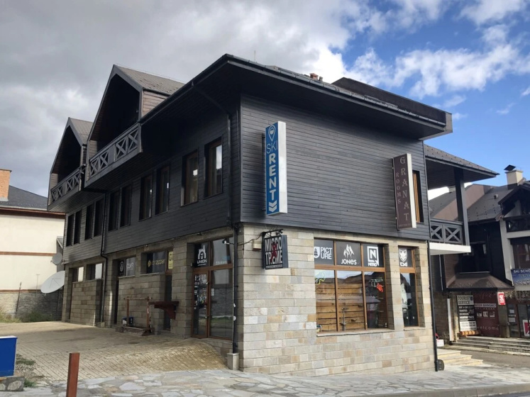 Room in Apartment - Granat Maisonette - Next to Gondola Lift, Ideal for 4 Guests — отель в Банско, Болгария