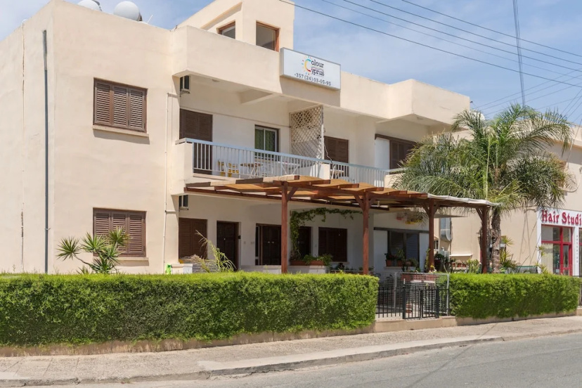Цены на Color Cyprus Dhekelia Apartments в Ларнака