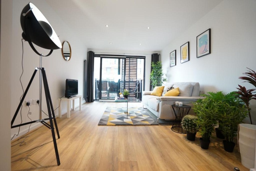 Perfectly located stunning apartment — забронировать отель в Лондоне