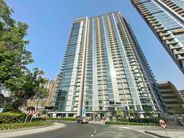 WelHome - Charming Apt With City Lights in Sobha Waves — отзывы гостей и цены