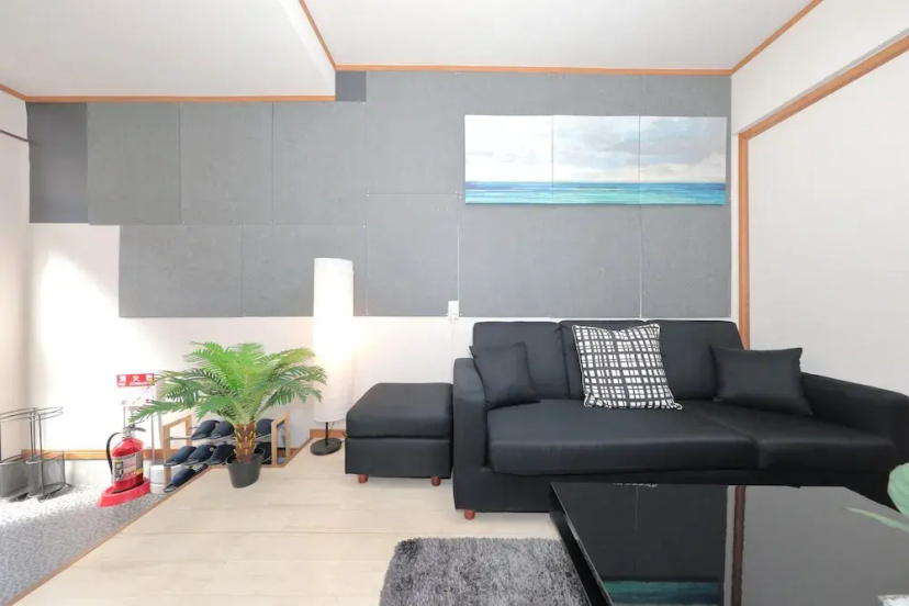 Namba East House01 — забронировать отель в Осаке