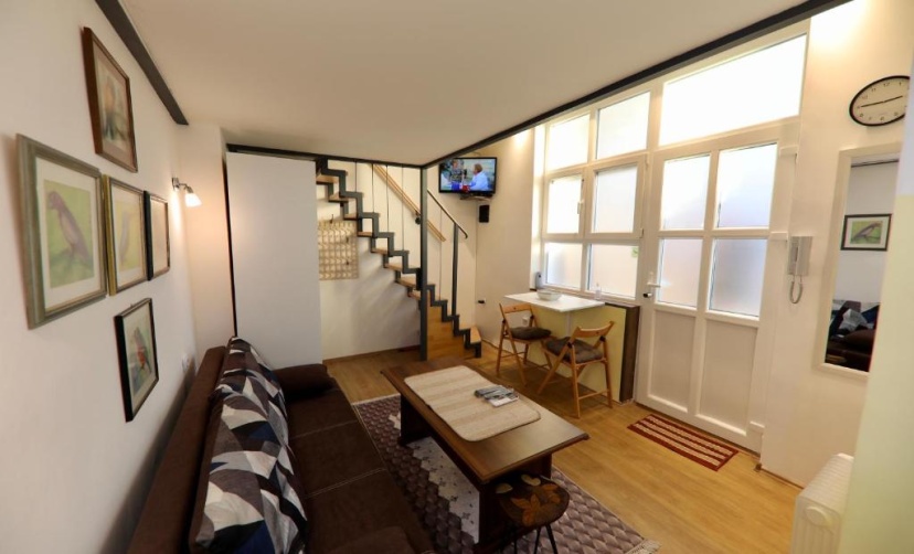 Central Ant Apartment — забронировать отель в Белграде