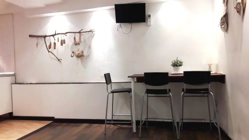 Born Rustic Style 11 Apt — отель с удобным расположением в Барселоне