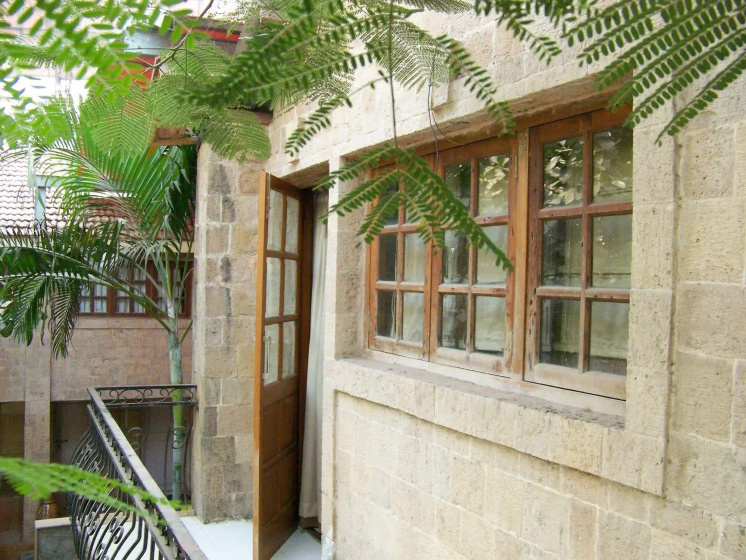 Сравните цены на Hotel Beach Garden в Мумбаи